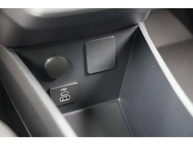 Ford E-Transit Courier