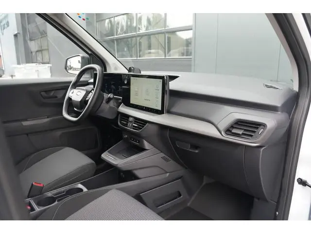 Ford E-Transit Courier