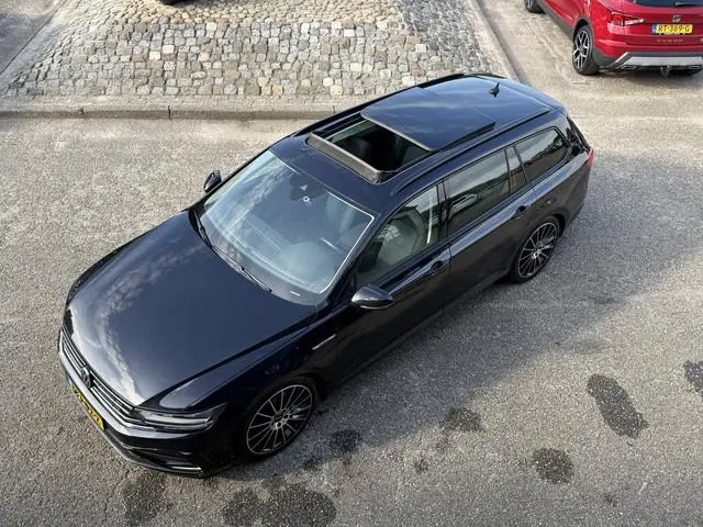 Volkswagen Passat Variant 1.4 TSI PHEV GTE MASSAGE STOEL NAVI CAMERA  ADAPT CRUISE TREKHAAK