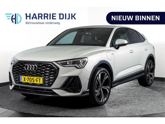 Audi Q3 Sportback 45 TFSI e 245 PK S Edition S-Line Orig. NL | Dig. Cockpit | Cruise | PDC | Camera...