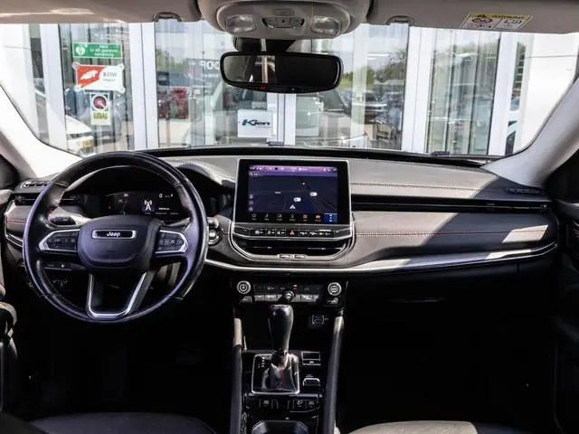 Jeep Compass 4xe 240 Plug-in Hybrid Electric Trailhawk