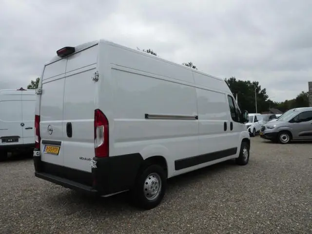 Opel Movano