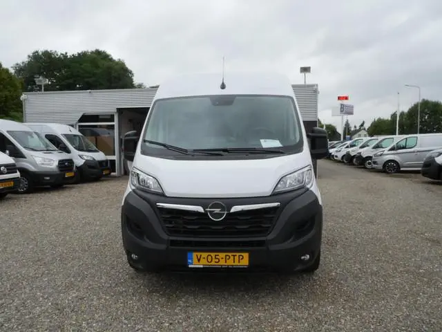 Opel Movano
