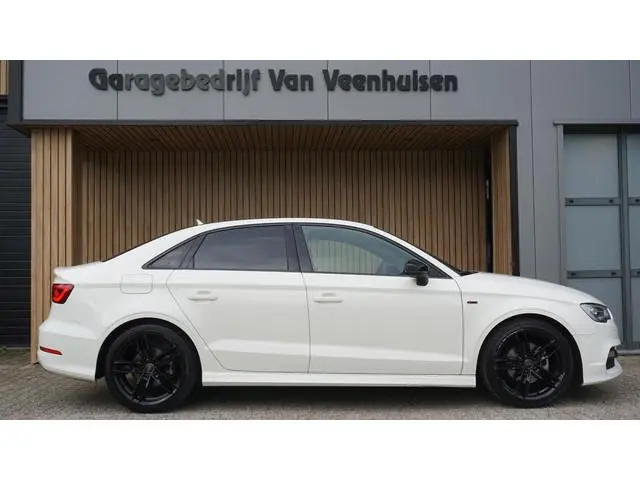 Audi A3 Limousine 1.4 150pk TFSI CoD Ambition 3x S-line S-tronic Clima Xenon Black optic Navi Pdc *N...