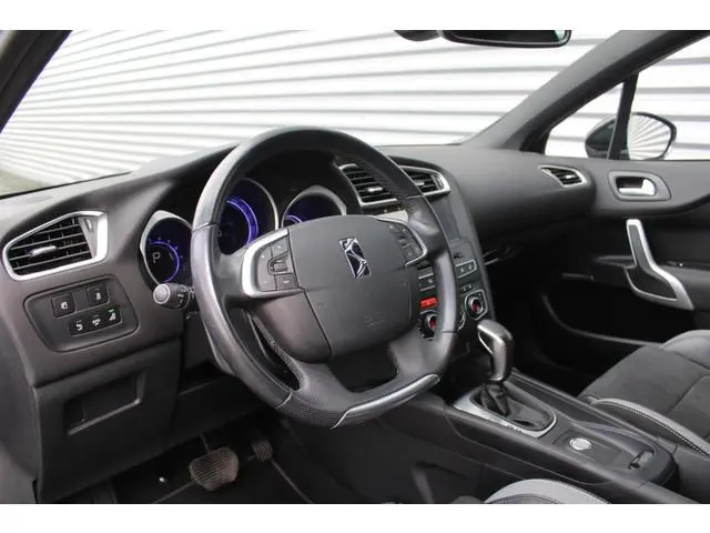 DS DS 4