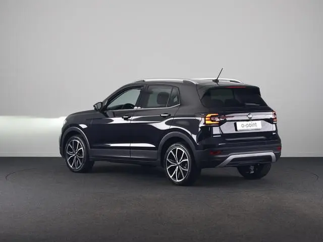 Volkswagen T-Cross 1.0 TSI Style 110 PK DSG | Navigatie | Parkeercamera| Digitaal dashboard | Trekha...