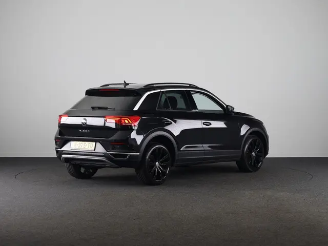 Volkswagen T-Roc 1.0 TSI Style | Parkeersensoren (Park assist) | Adaptieve cruise control | Carplay...