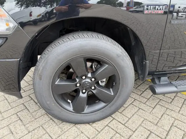 Dodge Ram 1500 5.7 V8 4x4 Crew Cab 5'7 Longhorn / vaste prijs rijklaar € 39.950 ex btw / euro 6 / le...
