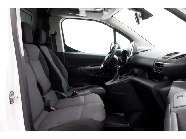 Citroën Berlingo 1.2 PureTech 110pk Benzine Airco/Navi/Camera/3Pers. 02-2021