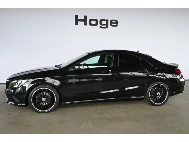 Mercedes-Benz CLA-klasse 200 Prestige AMG Automaat Clima Navigatie LED Rijklaarprijs Inruil Mogelijk...