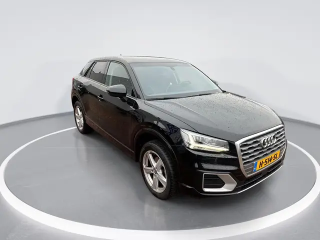 Audi Q2 30 TFSI 116pk epic · Apple/Android Car Play · Navigatie · Clima · Stoelverwarming ·