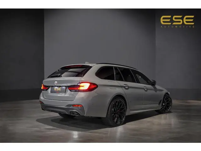 BMW 5-serie Touring 530e Business Edition Plus |360 Camera|Laser|Elek. Stoelen|HUD|Ambient|