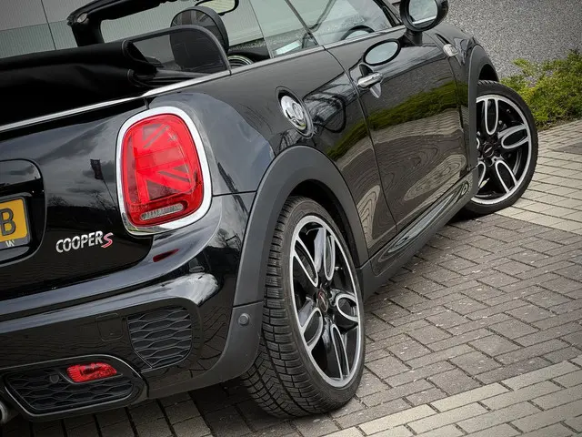 MINI Cooper S Cabrio
