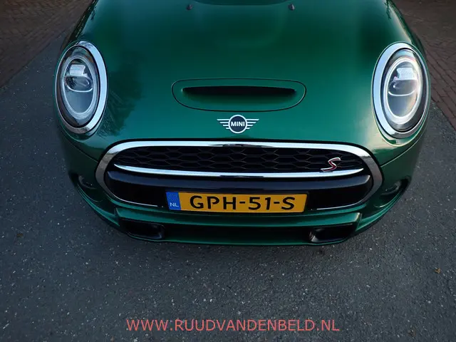 MINI Cooper S