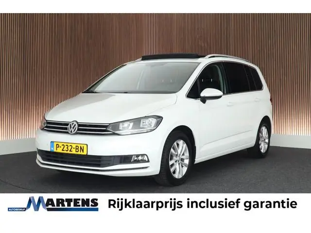 Volkswagen Touran 1.4 TSI 150pk DSG Comfortline Bsns 7Pers. Leder Stoelverwarming Panoramadak Naviga...