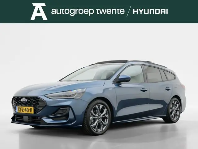 Ford Focus Wagon 1.0 EcoBoost Hybrid ST Line X | Navi | Trekhaak | Panodak | All-