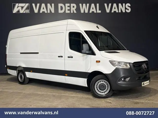 Mercedes-Benz Sprinter 317 CDI 170pk L3H2 Euro6 Airco | 360 Graden Camera | Navigatie | Apple Carpla...