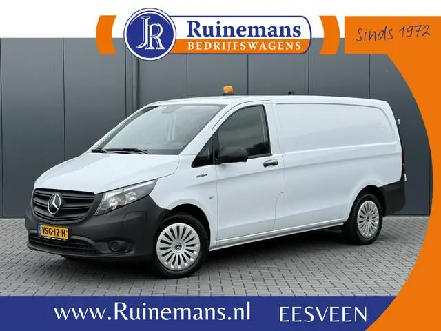 Mercedes-Benz Vito 66 kWh / FULL ELECTRIC / SOH 93%  / L2H1 / AUTOMAAT / BOTT INRICHTING / 1e EIG. /...