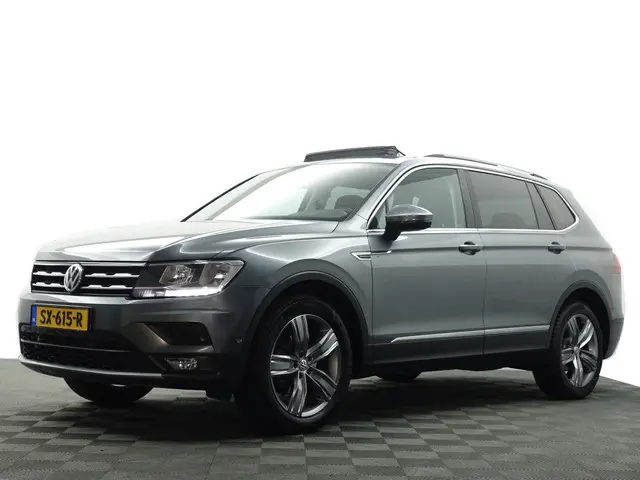 Volkswagen Tiguan Allspace 1.4 TSI Highline+ Aut- 7 Pers, Panoramadak, Keyless, Massage Stoelen, Car...