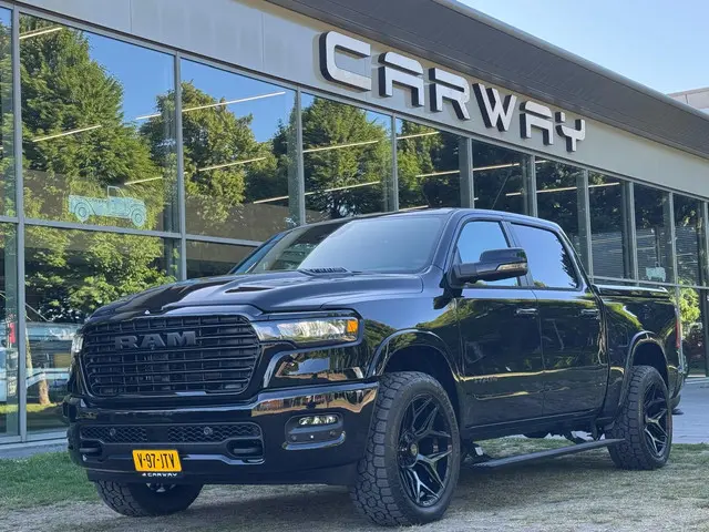 Dodge Ram 1500 2025 Laramie full spec. luchtvering, Pano, pass.scherm