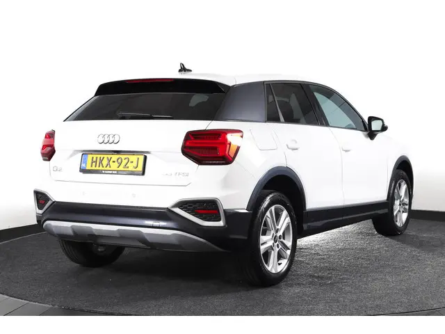Audi Q2 35 TFSI S Edition 150 PK - Automaat | Dig. Cockpit | Adapt. Cruise | Stoelverw. | Matrix Led...