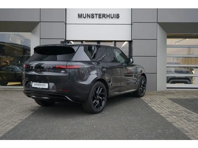 Land Rover Range Rover Sport 3.0 D300 Dynamic SE | Elektrische trekhaak | Koelvak | Schuif/Kantel da...