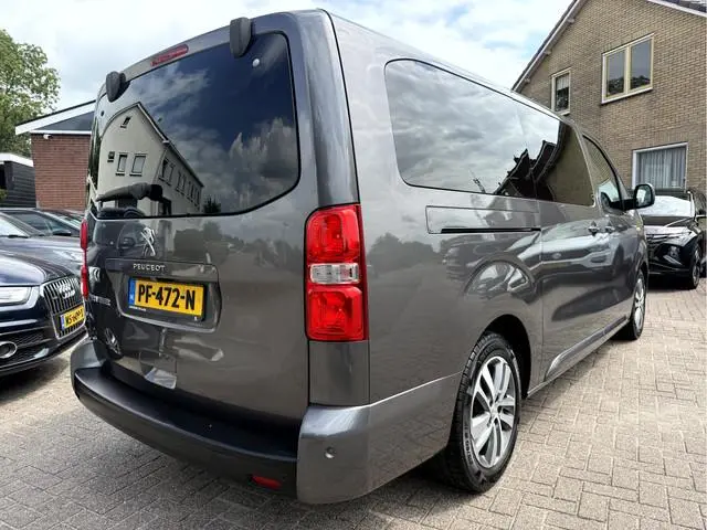 Peugeot Traveller 2.0 BlueHDi 150pk  Business VIP Long 6-Persoons Vol Opties!