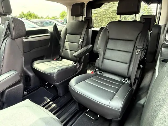 Peugeot Traveller