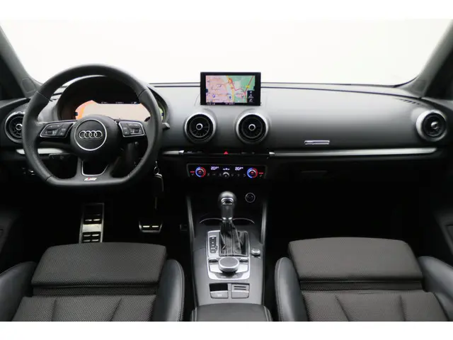 Audi A3 Sportback 35 TFSI CoD Advance Sport S Line Virtual Cockpit, Apple Carplay, LED, Stoelverwarm...