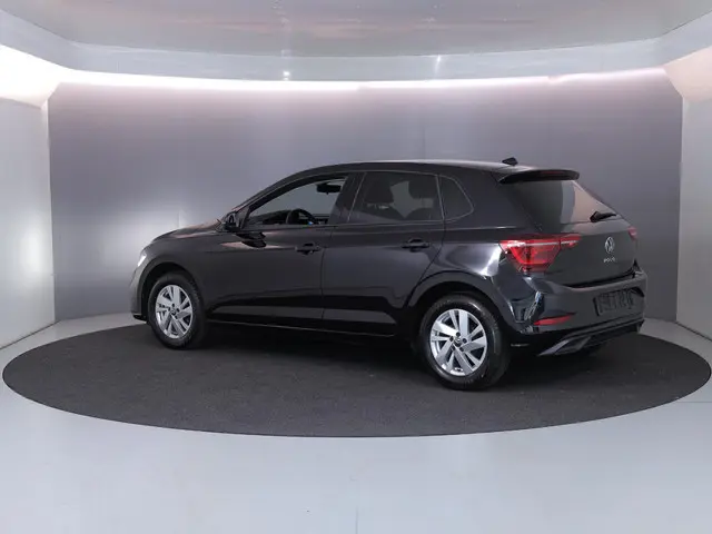 Volkswagen Polo 1.0 TSI Style 95 pk Automaat (DSG) | Navigatie | Parkeersensoren | Adaptieve cruise...