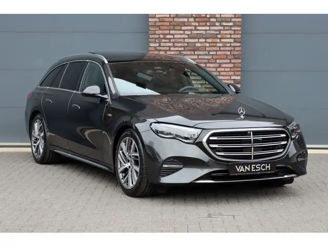 Mercedes-Benz E-klasse Estate 300 e Exclusive Line Premium+ | Hyperscreen | Luchtvering | Distronic...