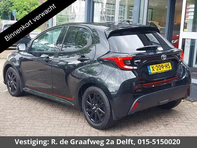 Toyota Yaris 1.5 Hybrid Black Edition | Apple Carplay & AndroidAUTO | Stoelverwarming | Camera | Pri...