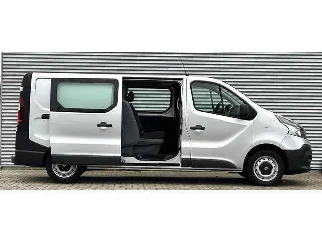Renault Trafic 1.6 dCi T29 L2H1 DC Dubbele cabine MARGE BTW VRIJ