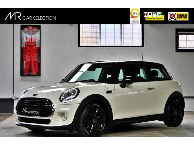 MINI 3-Deurs 1.5 Cooper Business | LED | Keyless entry | NL geleverd | 12 maanden garantie