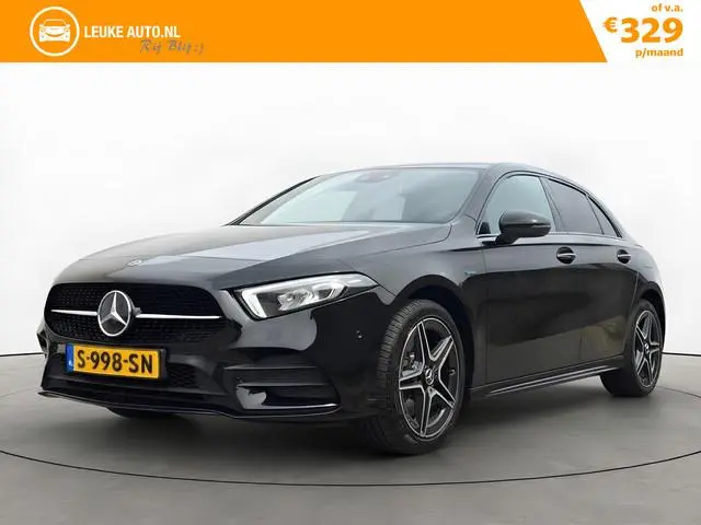 Mercedes-Benz A-klasse 250E 218PK AMG Night Sfeer Camera Apple-Carplay
