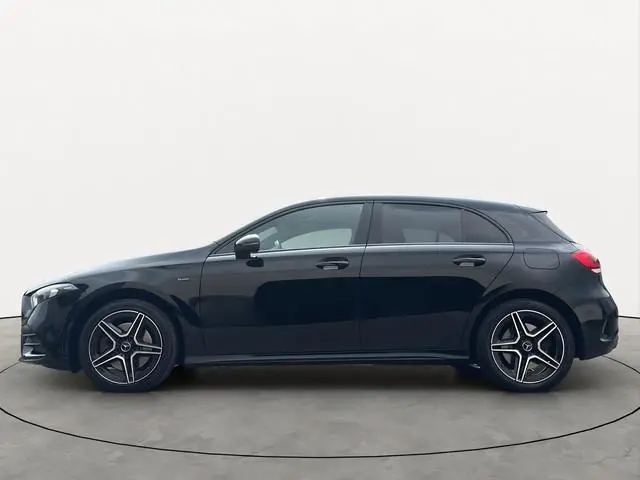 Mercedes-Benz A-klasse 250E 218PK AMG Night Sfeer Camera Apple-Carplay