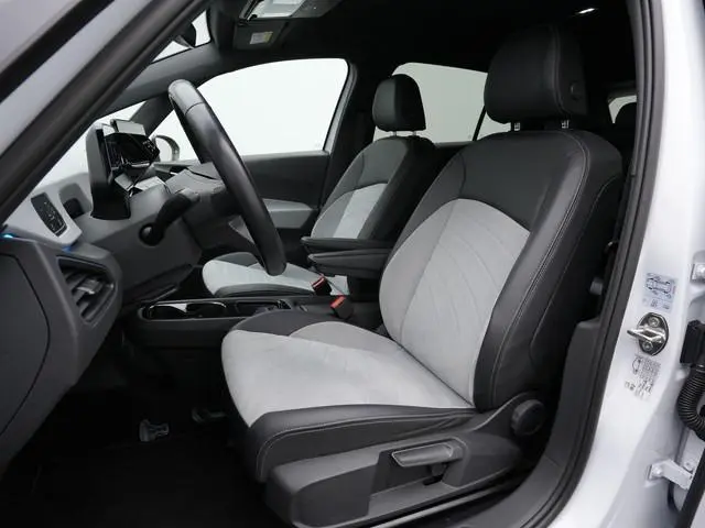 Volkswagen ID.3 Pro Advantage 58 kWh 204 pk | Achteruitrijcamera | Stuur-/stoelverwarming | Adaptive...