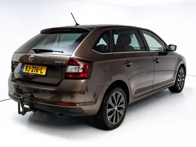 ŠKODA Rapid Spaceback 1.0 TSI Greentech Drive | Stoelverwarming | App-connect | Trekhaak | Cruise Co...