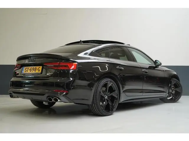 Audi S5 Sportback 3.0 TFSI 354pk quattro | Panoramadak | B&O | Massagestoelen | Leder | Adaptive |
