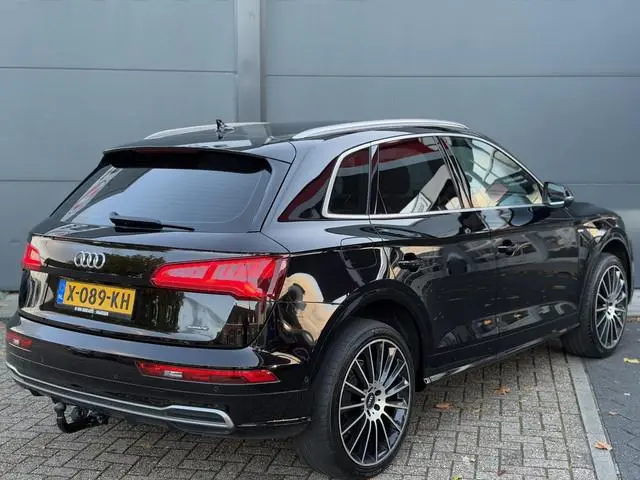Audi Q5 50 TFSI e quattro Pro Line / Leder / Trekhaak