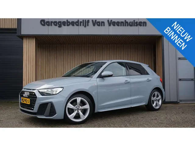 Audi A1 Sportback 30 TFSI 110pk 5Drs S-Line Automaat LED Navi Stoelverwarming Sfeerverlichting 17inc...