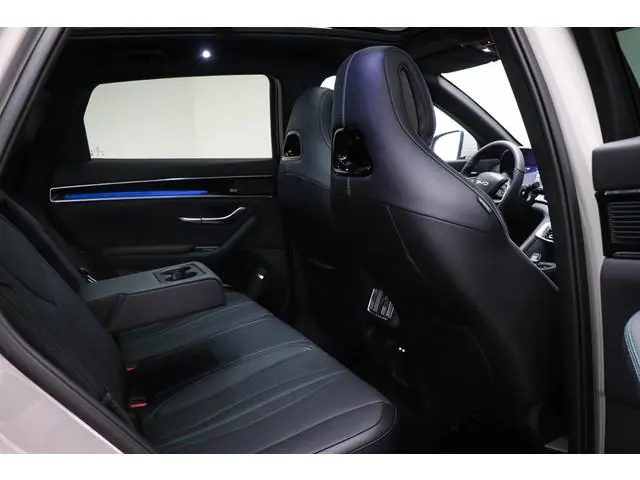 BYD SEAL U