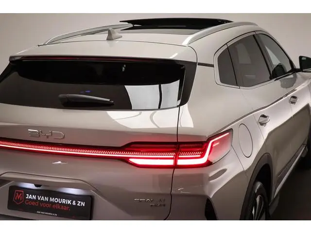 BYD SEAL U