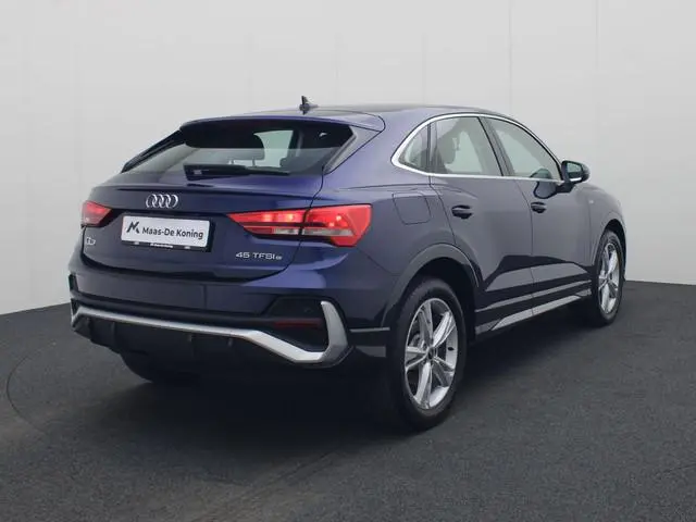 Audi Q3 Sportback 45 TFSIe 180kW/245PK S Line · Camera · Apple/Android Car Play · Adaptive Cruise Co...