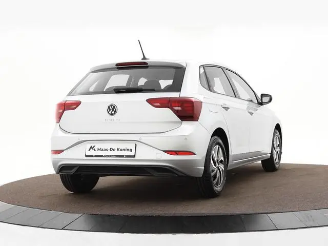 Volkswagen Polo 1.0 TSI 95pk DSG Life Edition · Apple/Android Car Play · Cruise Control · Clima · Ve...