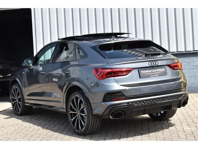 Audi Q3 Sportback 45 TFSI e S-Line RSQ3 Pano Leder Camera Matrix Keyless 20 Inch
