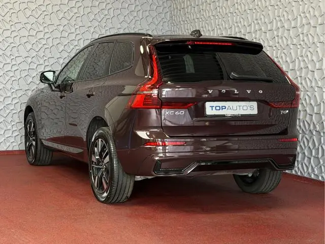 Volvo XC60 2.0 T8 455PK AWD PLUS DARK NIEUWE AUTO HARMAN KARDON 360.CAM  STOEL/STUUR VERW LEER