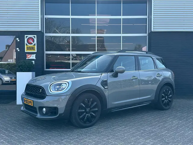 MINI Mini Countryman 1.5 Dutch Made Edition, Automaat, Pano, Navi, Bluetooth, PDC