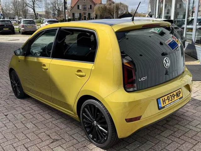 Volkswagen up!
