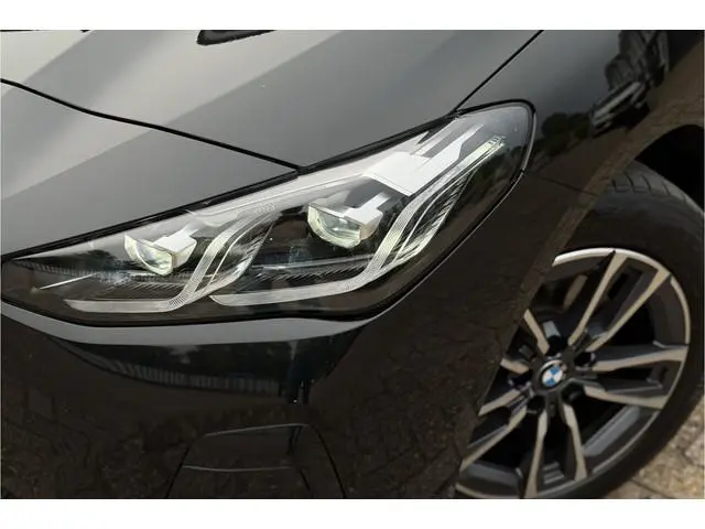 BMW 2-serie Active Tourer M-Sport | Massage | Memory | Trekhaak | Comfort Acces | Stuur+Stoelverwarm...